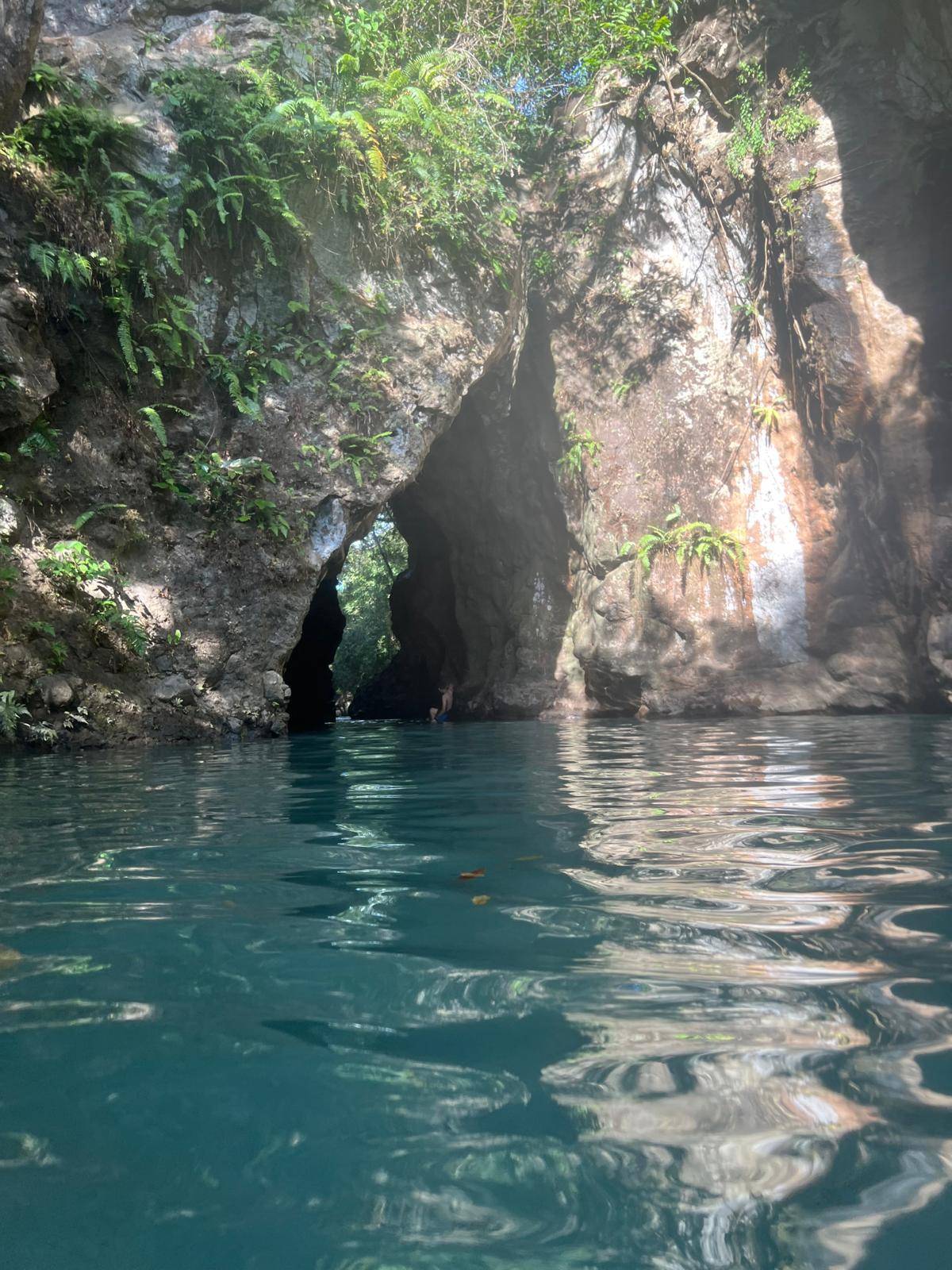Poza Los Coyotes Cave
